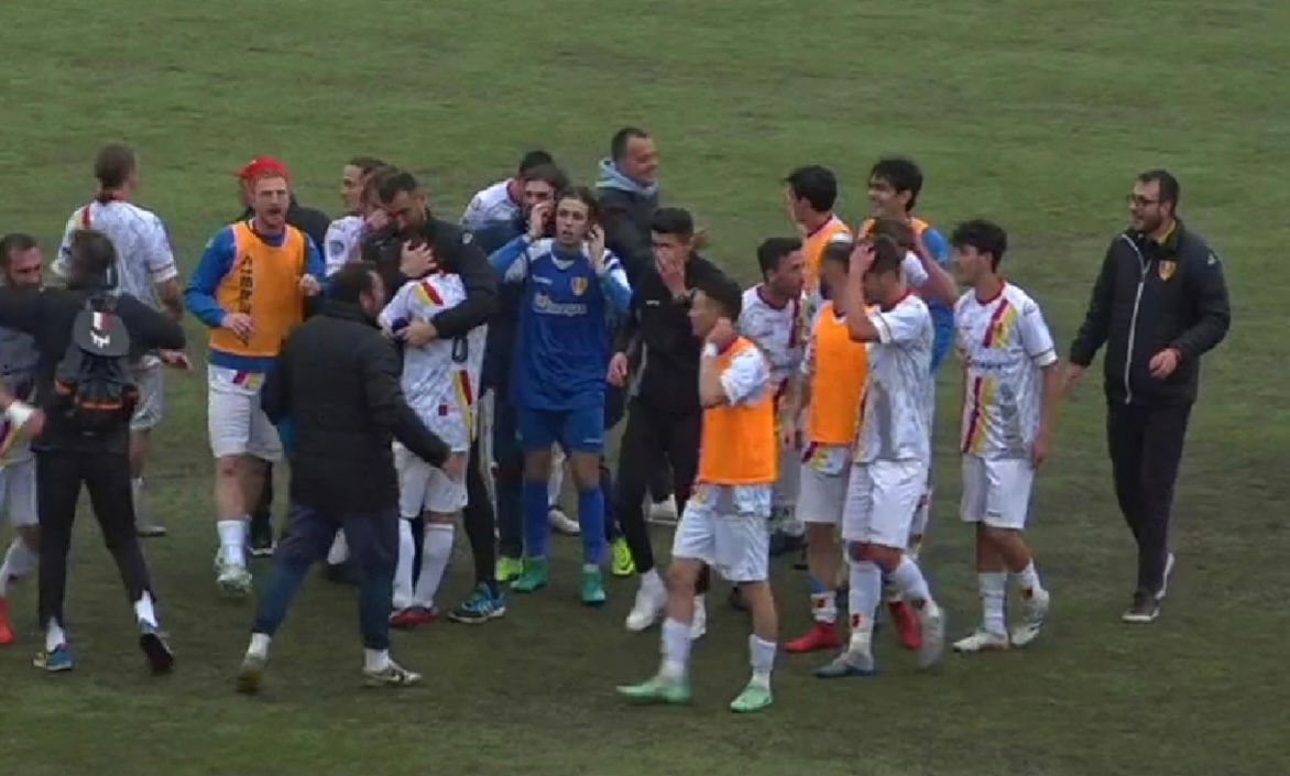 LA RECANATESE VOLA IN SERIE C. I Leopardiani espugnano il “Ferrante” e battono il Matese