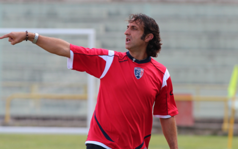 LA PAURA. L’allenatore del Rotonda Napoli: “Attimi di terrore come Eriksen, ho temuto il peggio. Vladislavs ti aspettiamo”