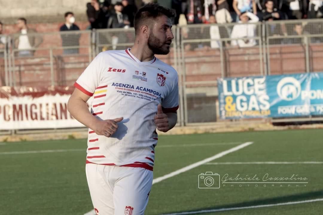 VILLA LITERNO, LAEZZA AI SALUTI. Il difensore: “Lascio per motivi lavorativi. Ricordi indelebili, volevo ritornare in Eccellenza ma…