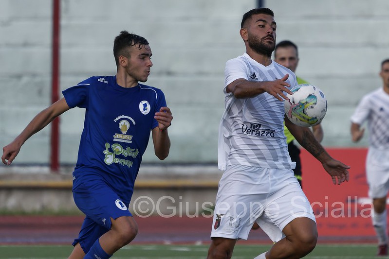 VITTORIA DI MISURA. Favetta restituisce il sorriso alla Casertana. La fotogallery del successo sull’Ogliastra
