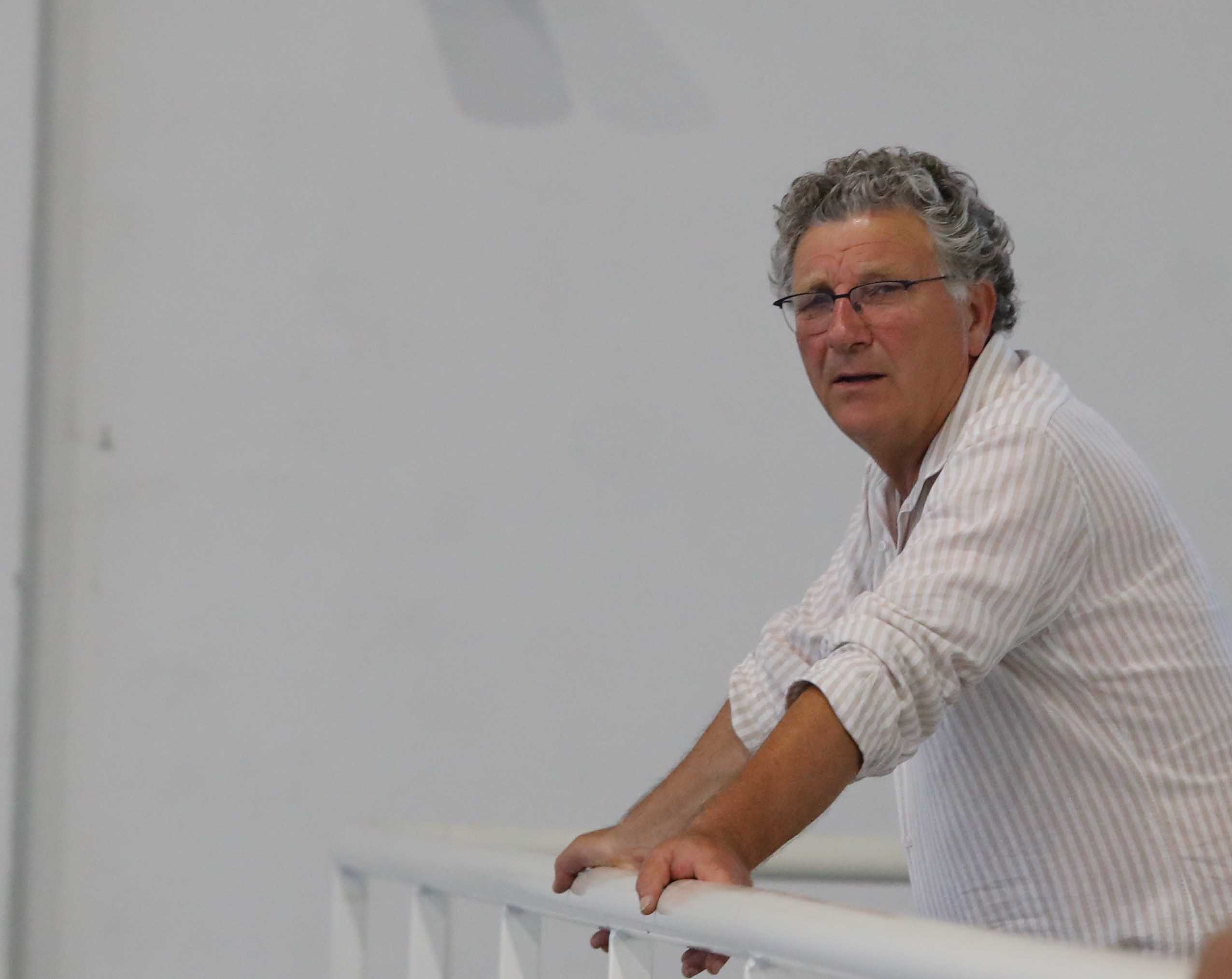 Casagiove Futsal ancora senza tifosi, lo sfogo del presidente Costanzo: “Situazione imbarazzante. Se il Comune non rimedia pronti a drastiche decisioni”