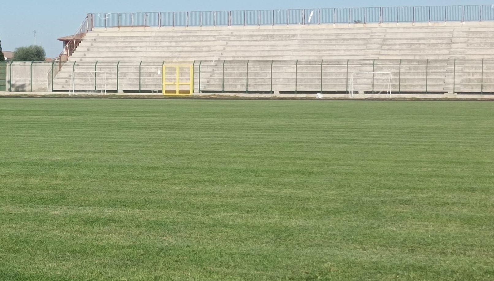 IL VILLA LITERNO RITORNA A CASA. Un prato verde nuovo di zecca per il “Tavoletta”