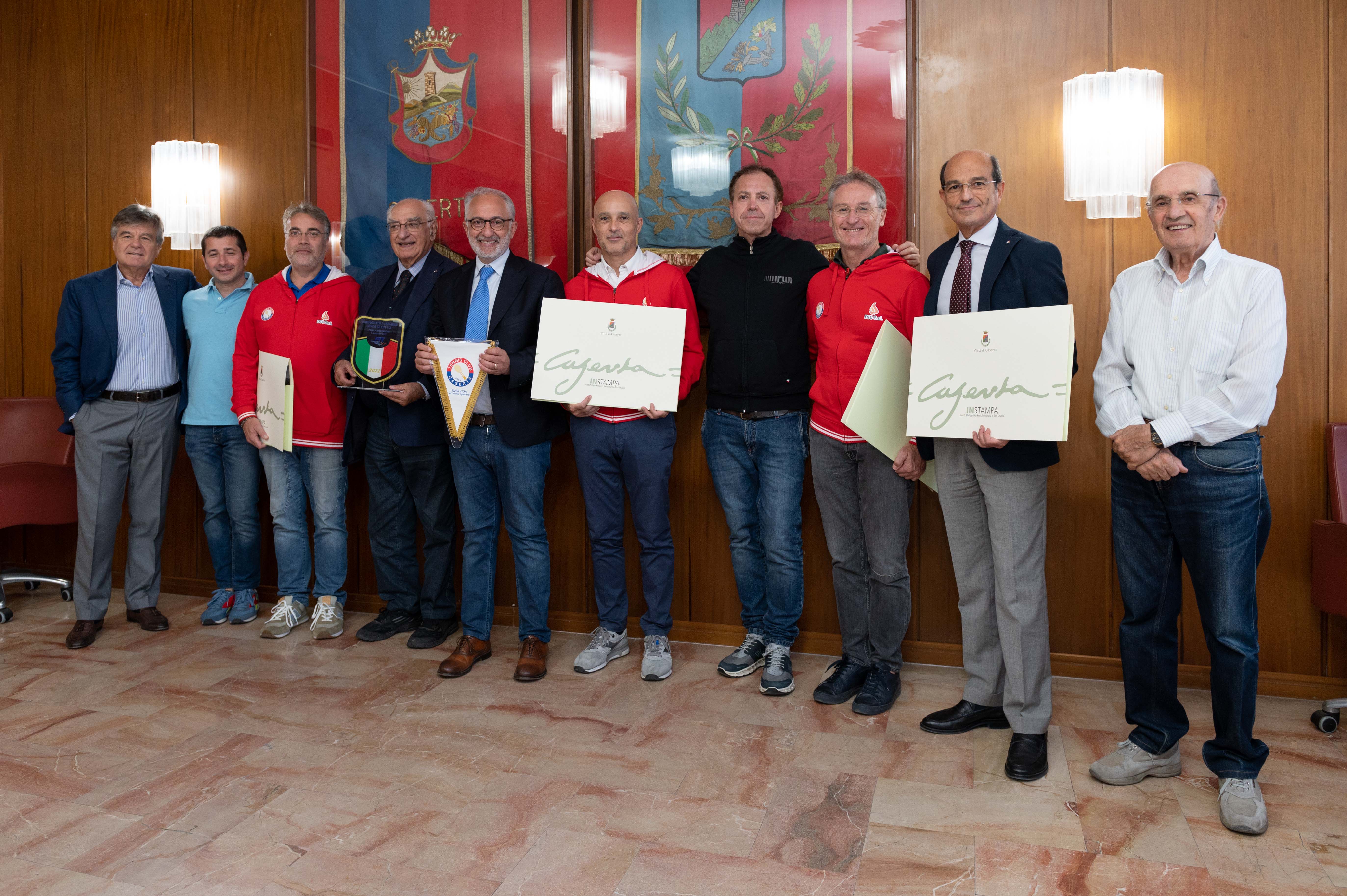 TC CASERTA IN FESTA. I Campioni d’Italia over 45 ricevuti dal Sindaco Marino