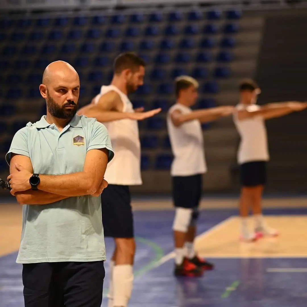 AVVICENDAMENTO TECNICO. La Wow Green House Aversa non gira, esonerato coach Falabella