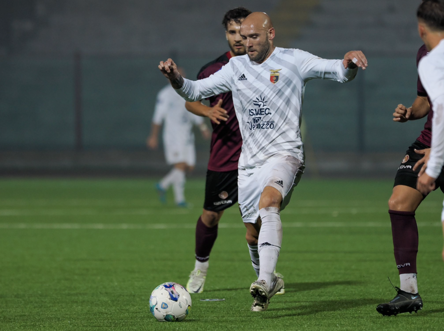 Casertana ok nel derby con il Real Aversa: rossoblù avanti in Coppa Italia
