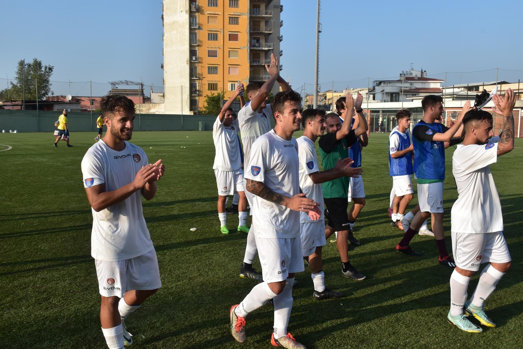 IL REAL AVERSA RITROVA IL SORRISO. Piegata la Vibonese nella ‘prima’ ad Arienzo