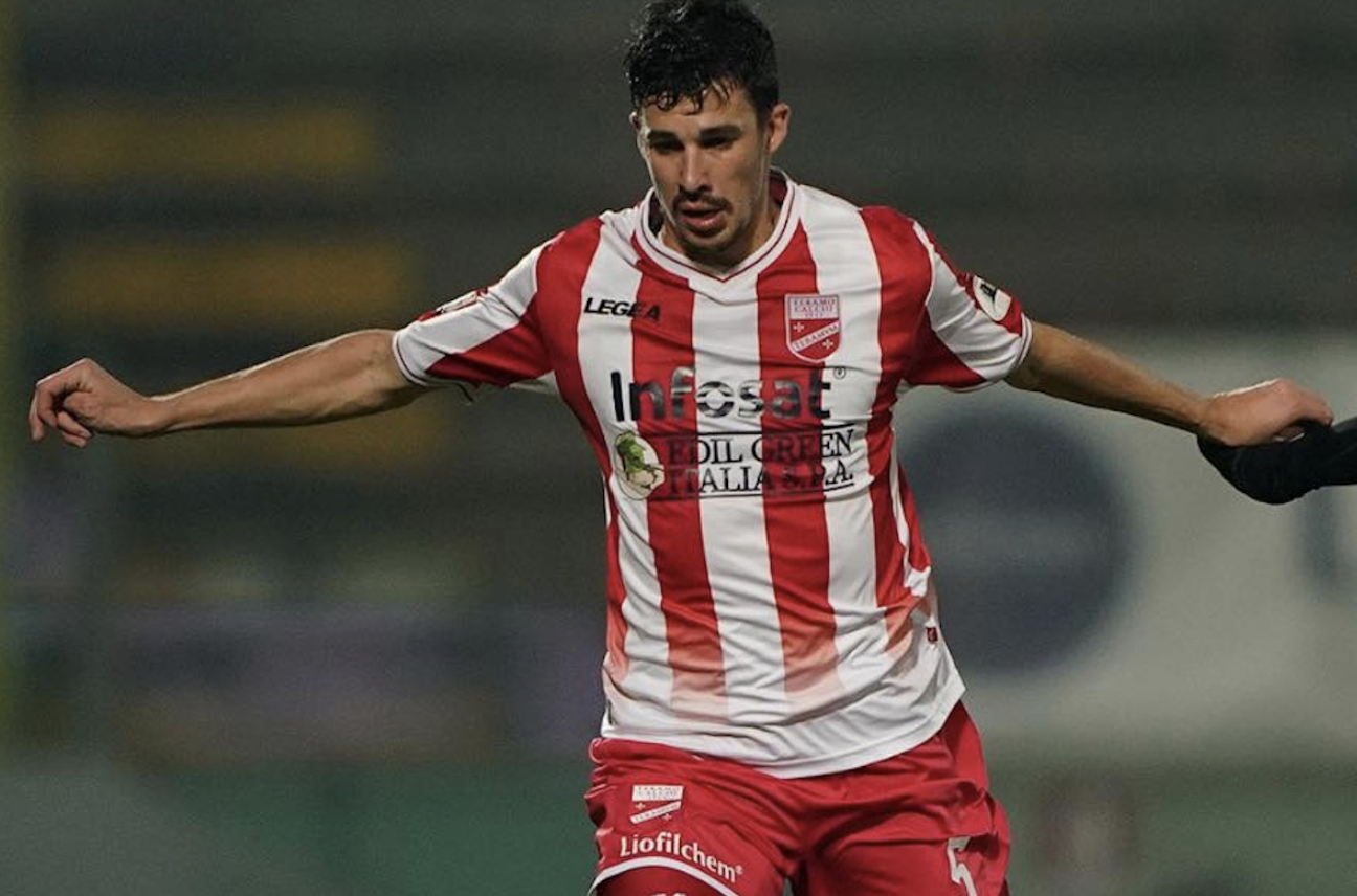 Primo rinforzo per la Casertana e in due salutano i rossoblù