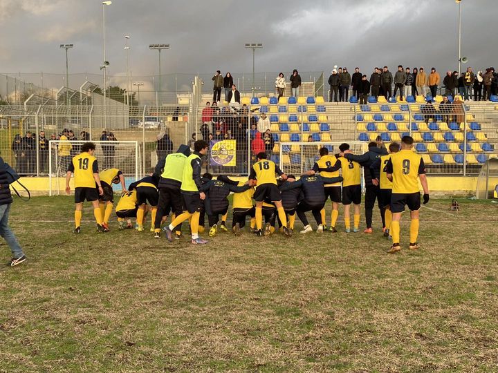 LA SESSANA RIFILA IL POKER AL TEANO. I gialloblù battono i sidicini e si preparano allo scontro diretto