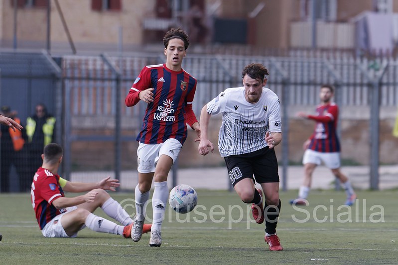 LA GIOIA DOPO L’INFORTUNIO. A Messina si ruppe il legamento in C, ora Matese si riprende la Casertana