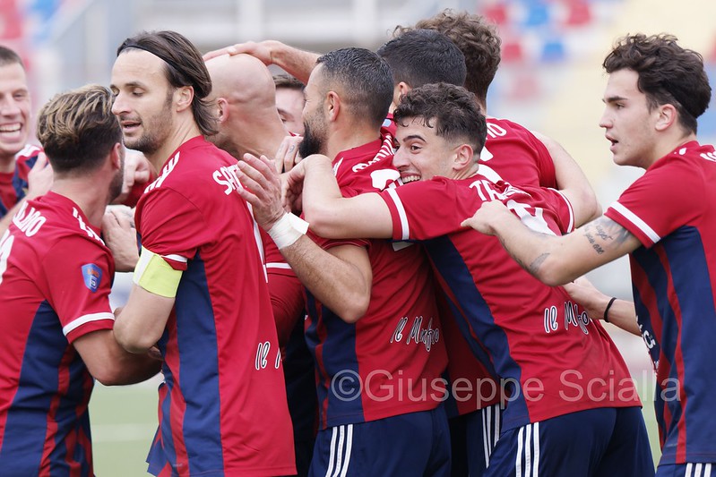 La Casertana di Cangelosi vola: tris al Maddalena e seconda vittoria di fila. La fotogallery del match