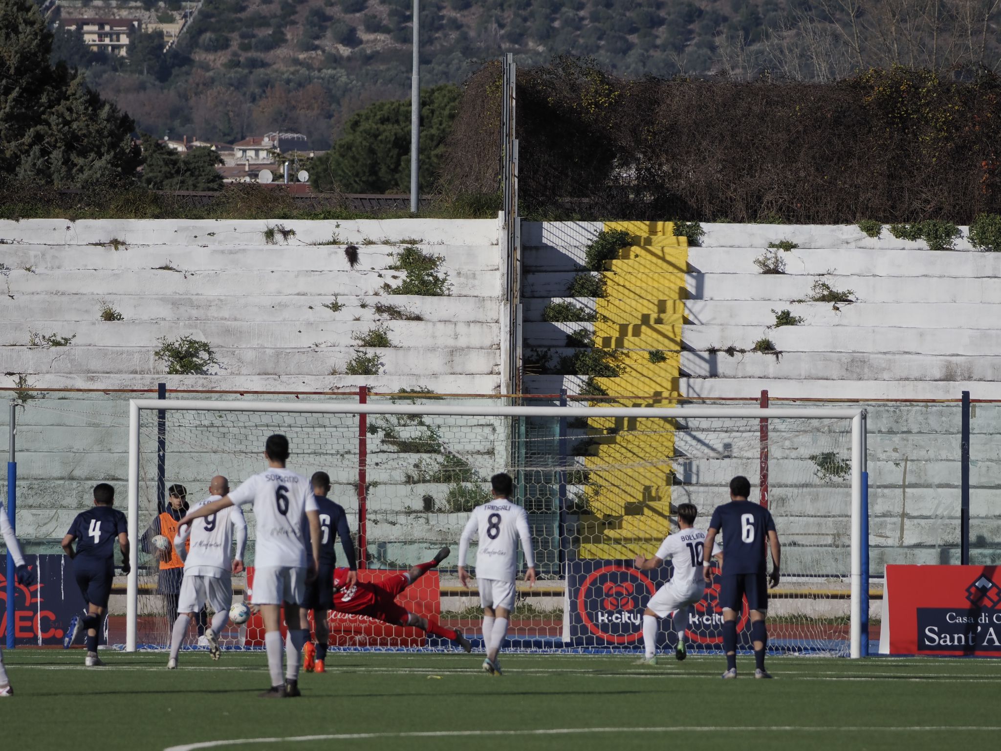 La Casertana ora ci crede! Monterotondo battuto e vetta più vicina. La fotogallery dell’incontro