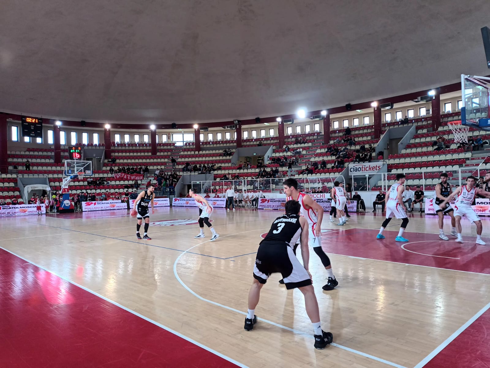 NUOVO KO ESTERNO. La Juvecaserta concede troppo e Teramo vince ancora. Mercoledì al Palapiccolo per la ‘bella’