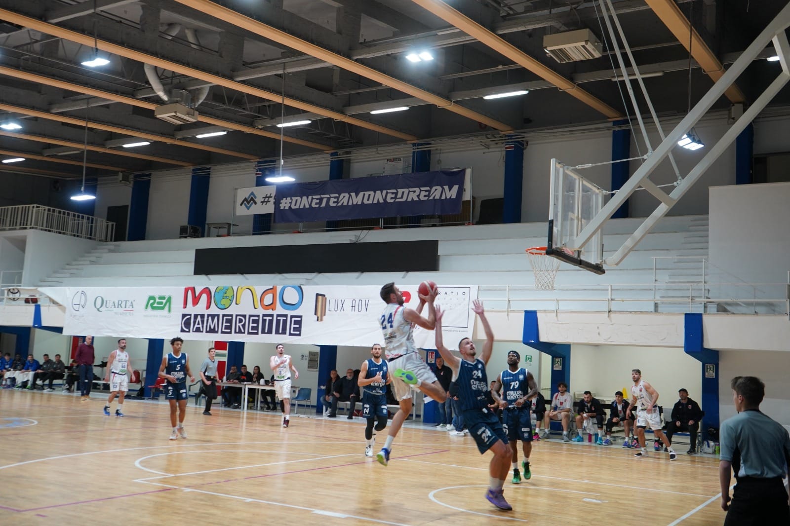 COLPO IN TRASFERTA. La Mondo Camerette One Team Basket Caserta fa il blitz a Benevento e vede la promozione in serie B