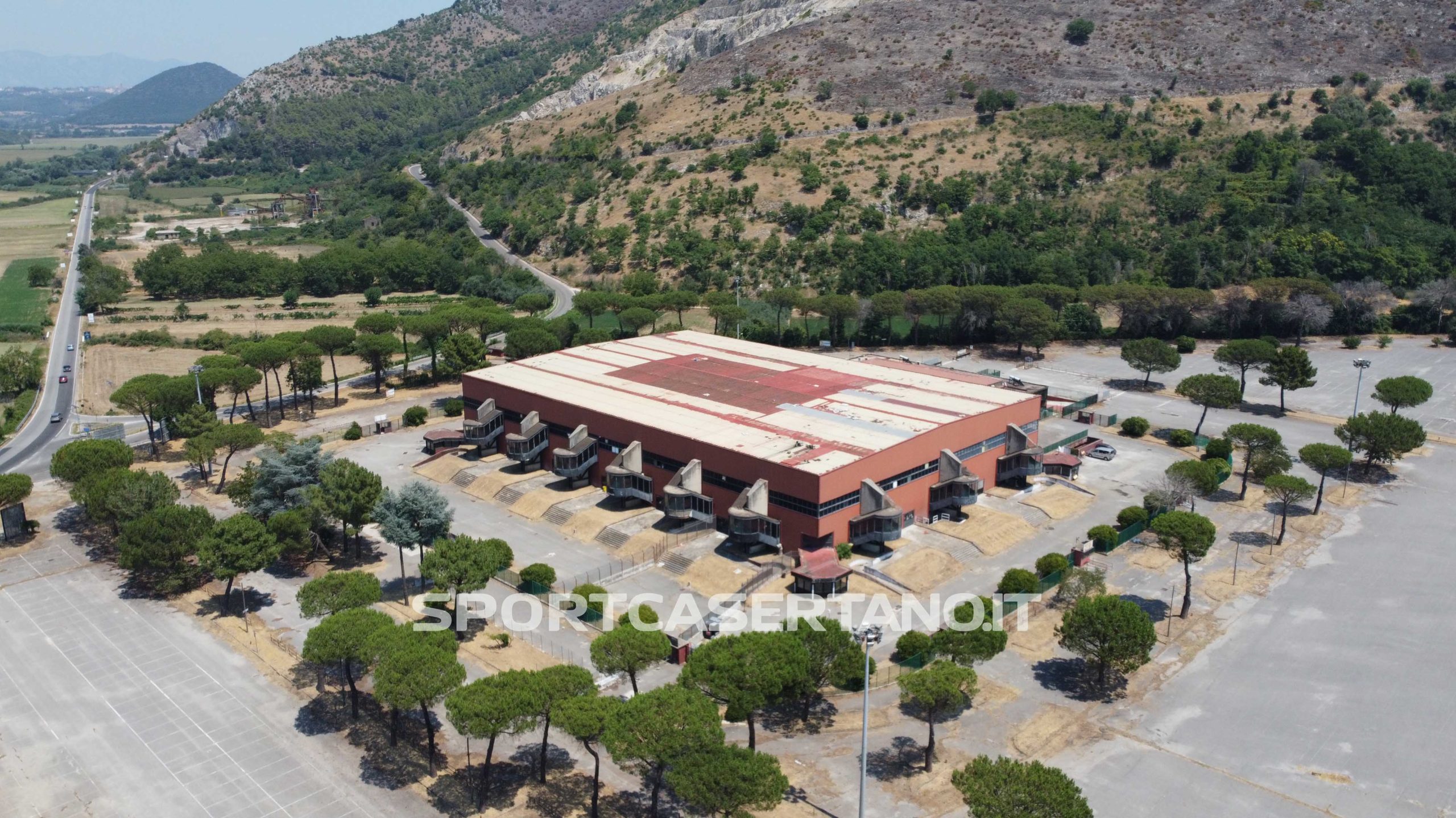 DOPO IL RESTYLING. Il Palamaggiò cambia nome, addio al simbolo del basket casertano