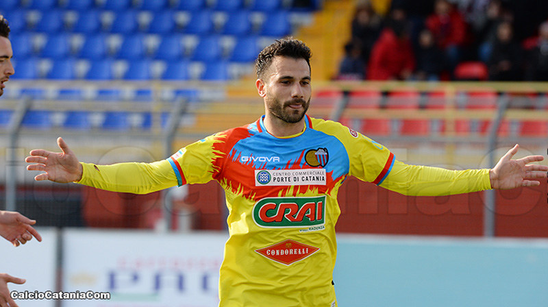 CASERTANA IN PRESSING PER CURCIO. Cangelosi lo rivuole: ecco la situazione