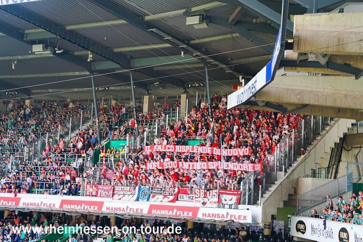 Striscione dei tifosi del Mainz per la Casertana
