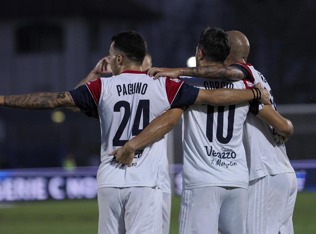 BRAVA CASERTANA. ANZI, BRAVISSIMA. Ancora un’ottima prestazione dei rossoblù. Soddisfatto Cangelosi