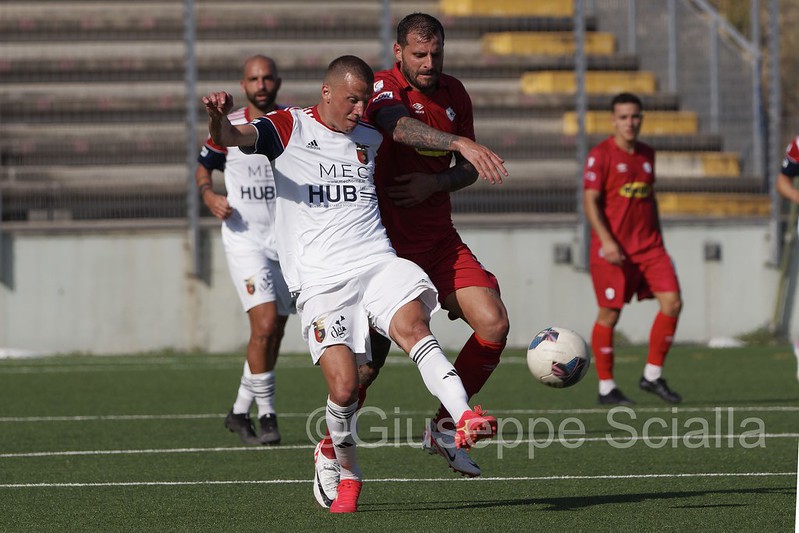VITTORIA IN TRASFERTA. La Casertana si aggrappa a Curcio e coglie i primi tre punti. Ecco la fotogallery dell’incontro