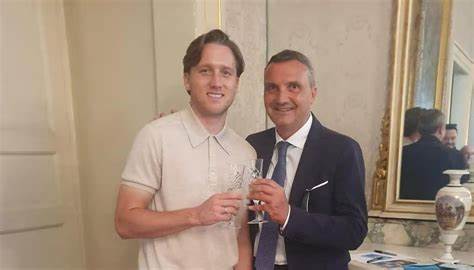 ZIELINSKI DIVENTA ITALIANO. Un avvocato sammaritano cura la pratica della cittadinanza