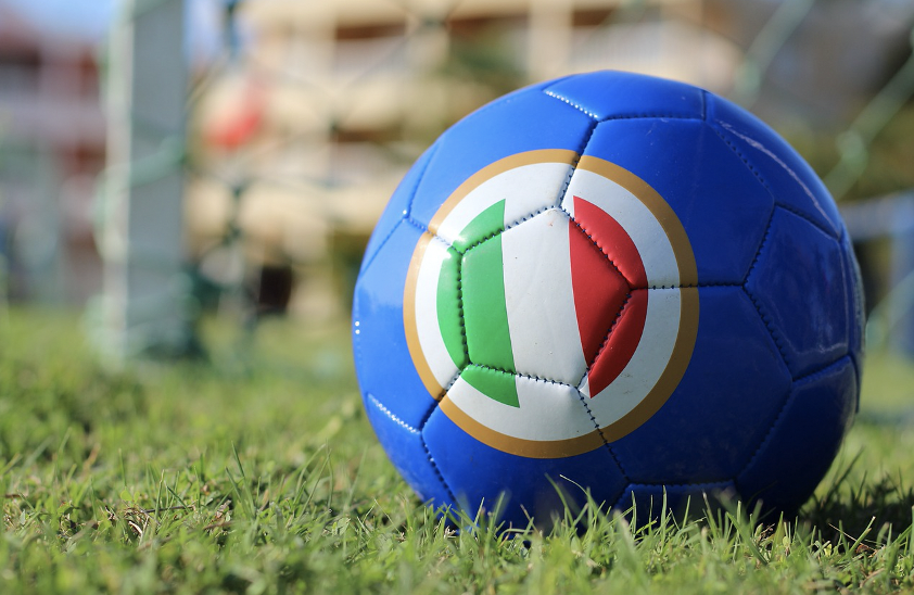 Crisi Casertana, ecco le curiosità statistiche e le sfidanti dei Falchetti in Serie C