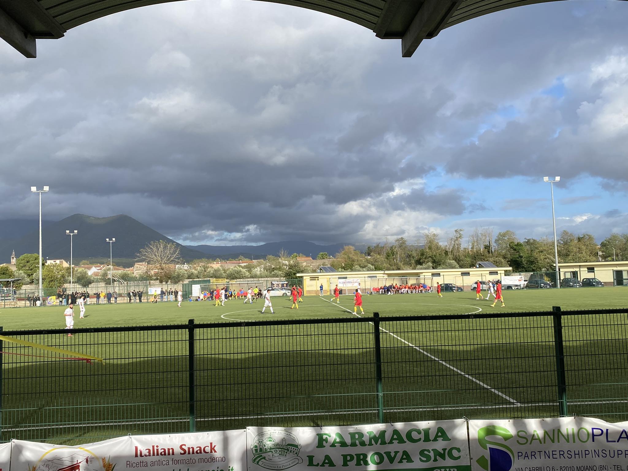 COLPACCIO DELLA SESSANA IN TERRA SANNITA. I gialloblù battono il Puglianello nel big match