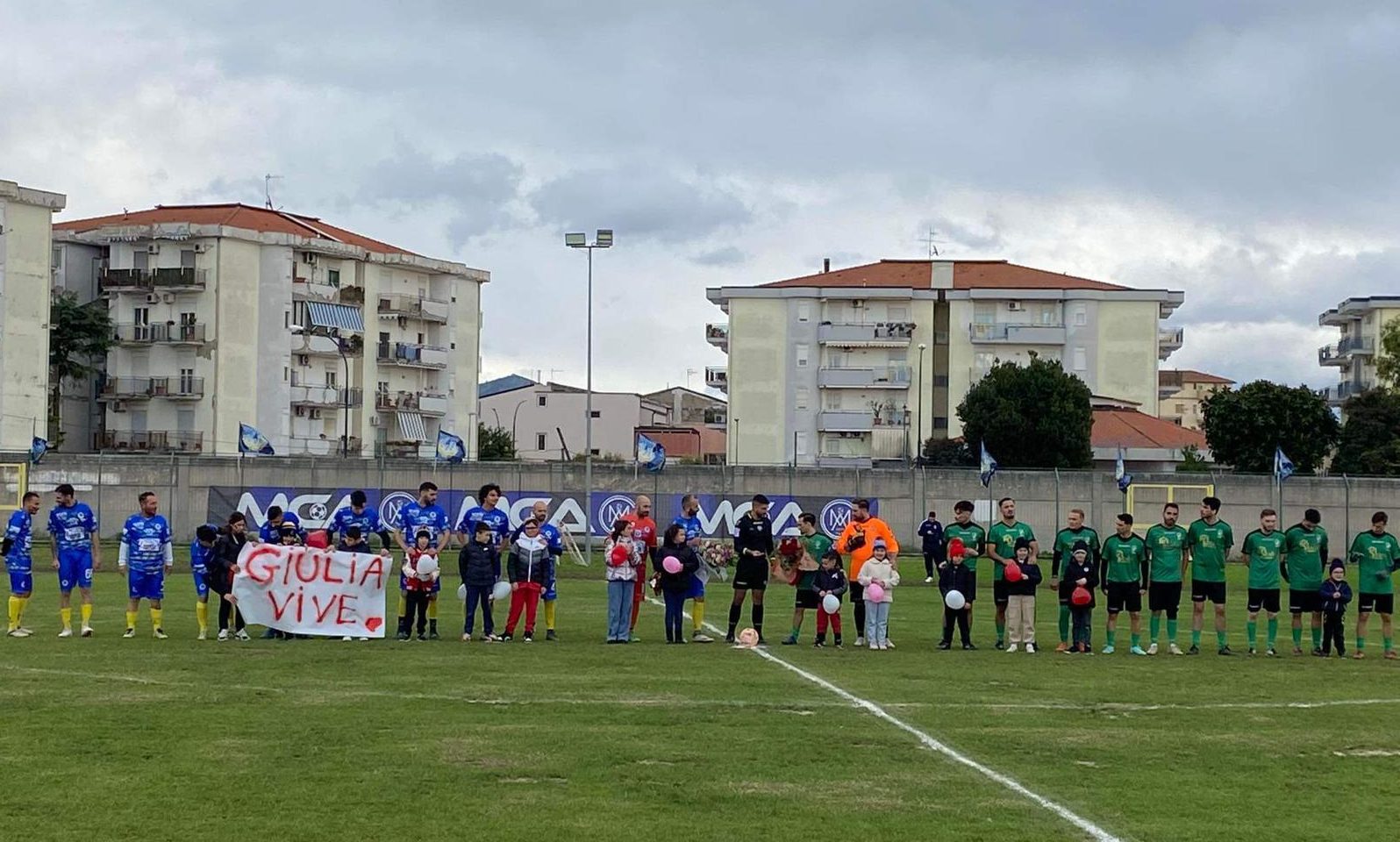 CONTRO LA VIOLENZA SULLE DONNE. Nel derby Andreolana-JS San Tammaro regna il fair play