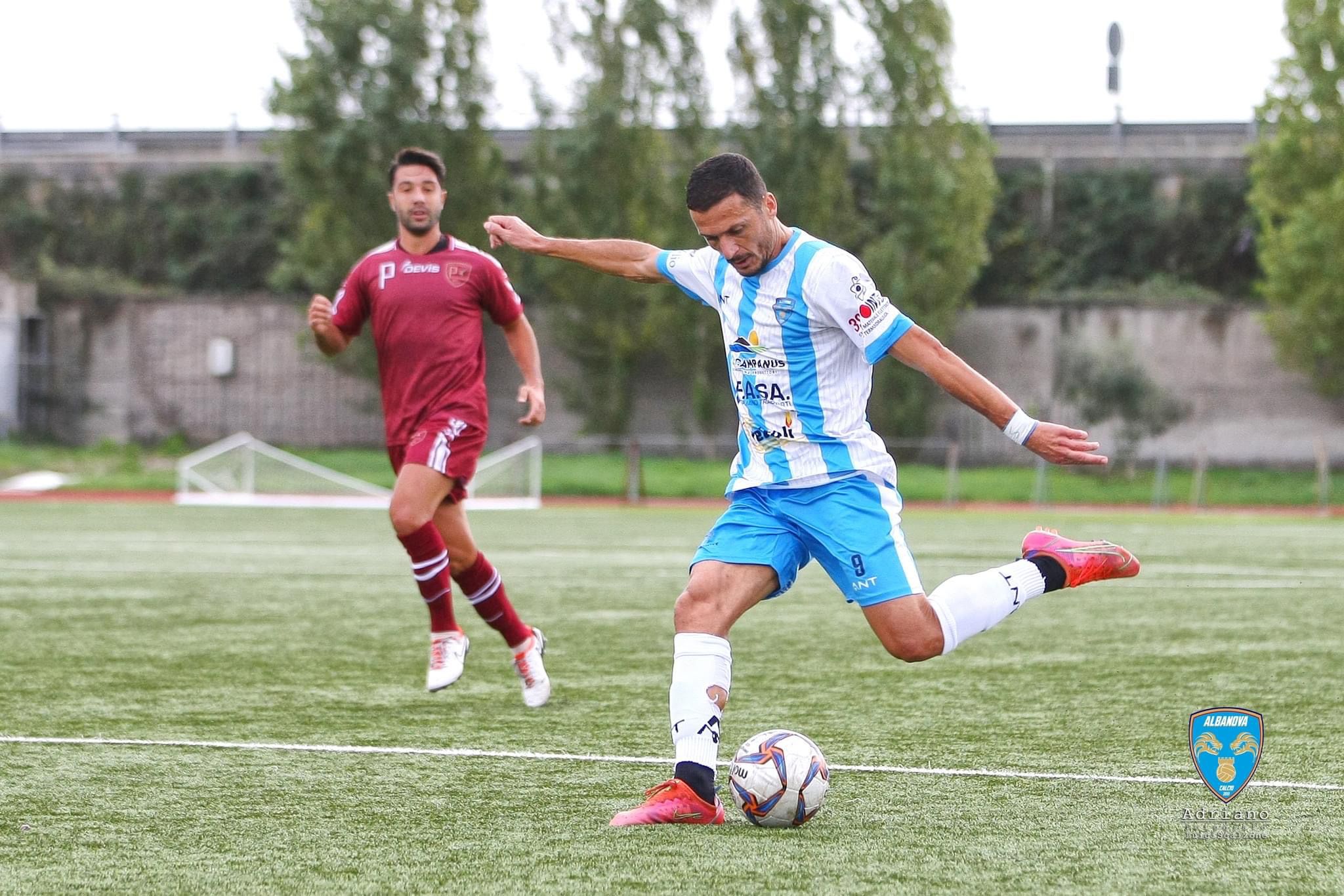 ALBANOVA-PUTEOLANA: DUELLO PARI. Arbitro contestato con 3 rossi