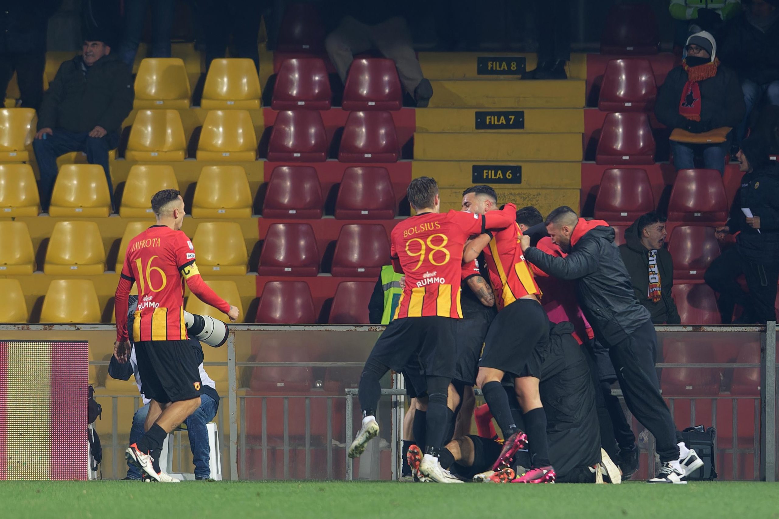 RILEGGI LA DIRETTA TESTUALE. Benevento è sempre ‘stregato’ per la Casertana, i rossoblù scivolano al sesto posto