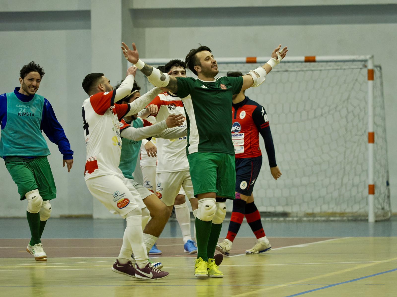 VITTORIA NEL DERBY CONTRO ISCHIA. L’allievo supera il maestro e il Casagiove Futsal torna secondo