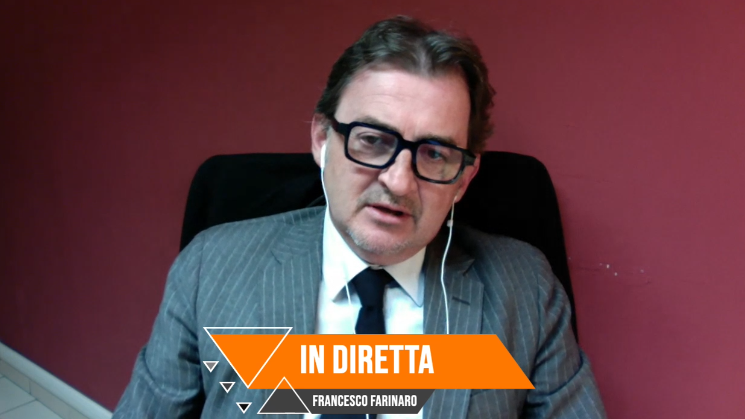 L’ottimismo del presidente Farinaro: “Questa Juve ha le carte in regola per salvarsi. Valutiamo ulteriori innesti sul mercato. Ho visitato il nuovo Palapiccolo…”