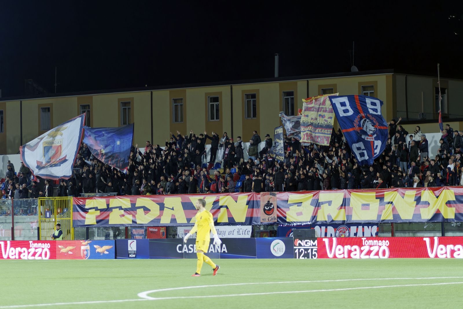 VITTORIA PAZZESCA. La Casertana rimonta due volte il Monterosi e poi vince allo scadere. Rileggi la diretta testuale