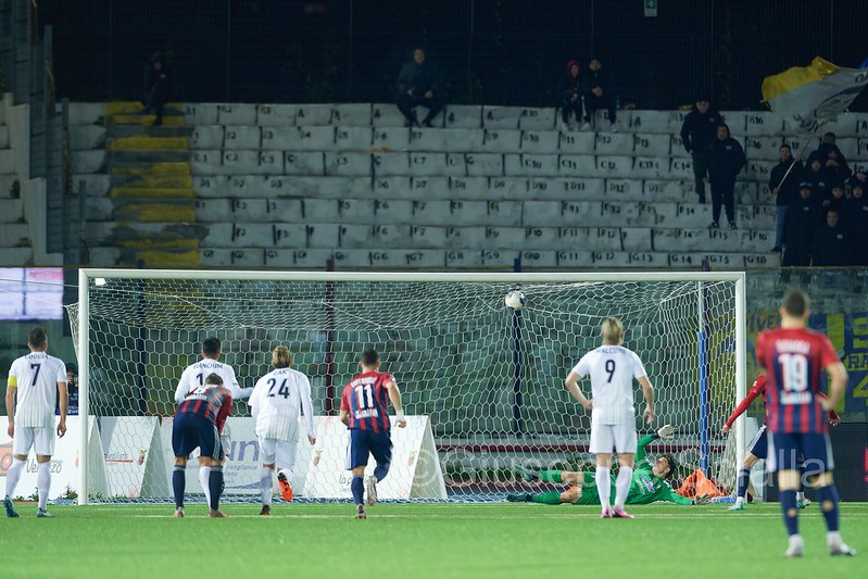 La Casertana si fa raggiungere dal Cerignola allo scadere. La fotogallery del match