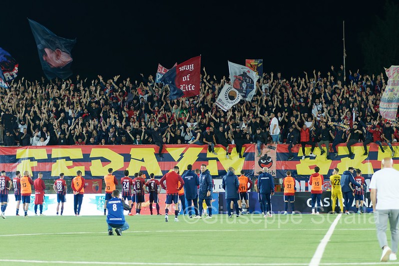 E’ una serata no per la Casertana, la Juventus si prende la rivincita ed elimina i falchetti dai playoff. La fotogallery