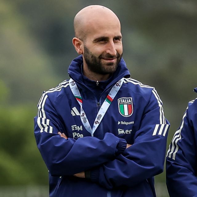 ORGOGLIO DELLA PROVINCIA DI CASERTA. Il dottor Flavio Valletta in panchina per Italia-Norvegia femminile