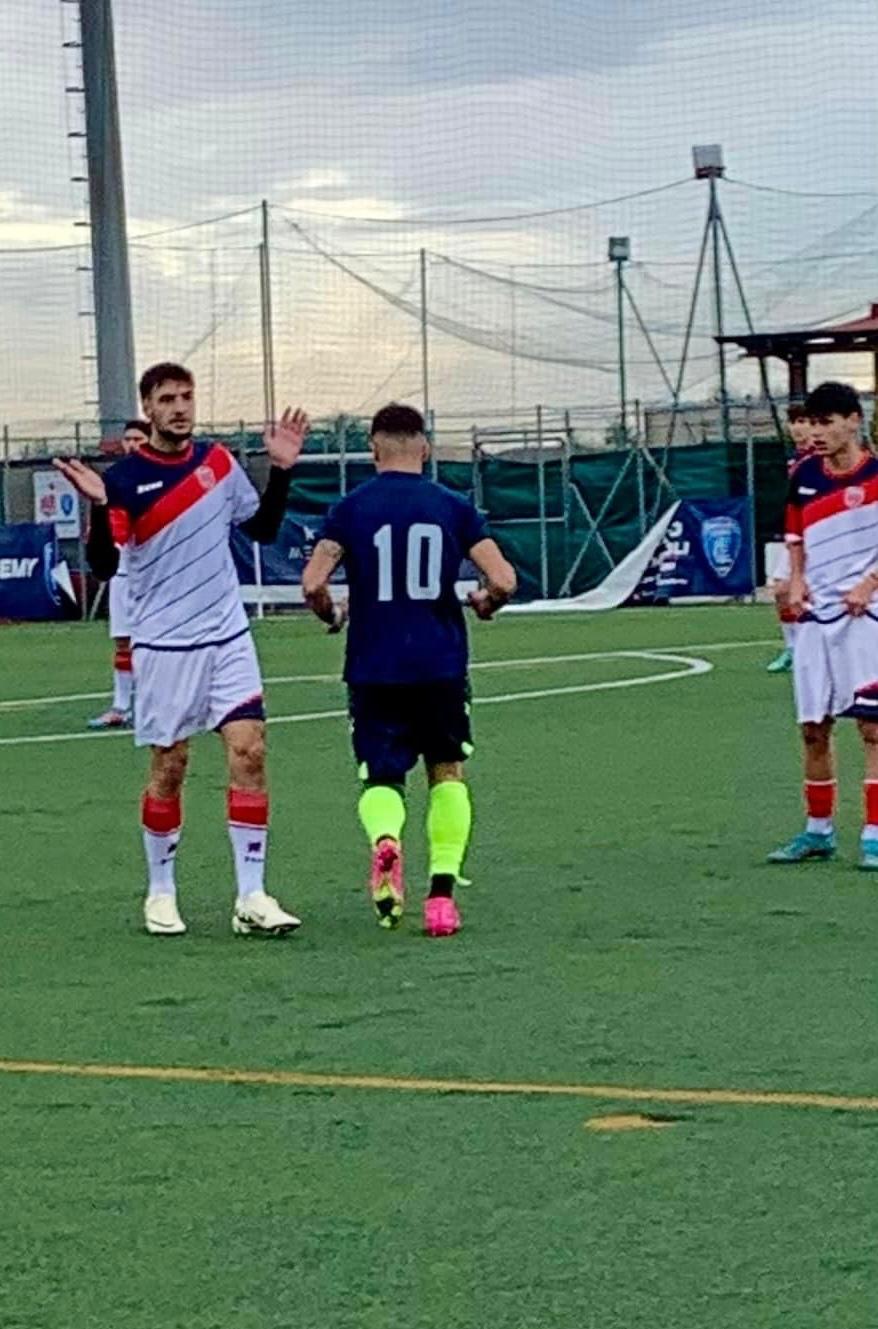 IL CARINOLA CONFERMA UN CALCIATORE DI TALENTO . Ripici pronto ad entusiasmare la piazza gialloblù