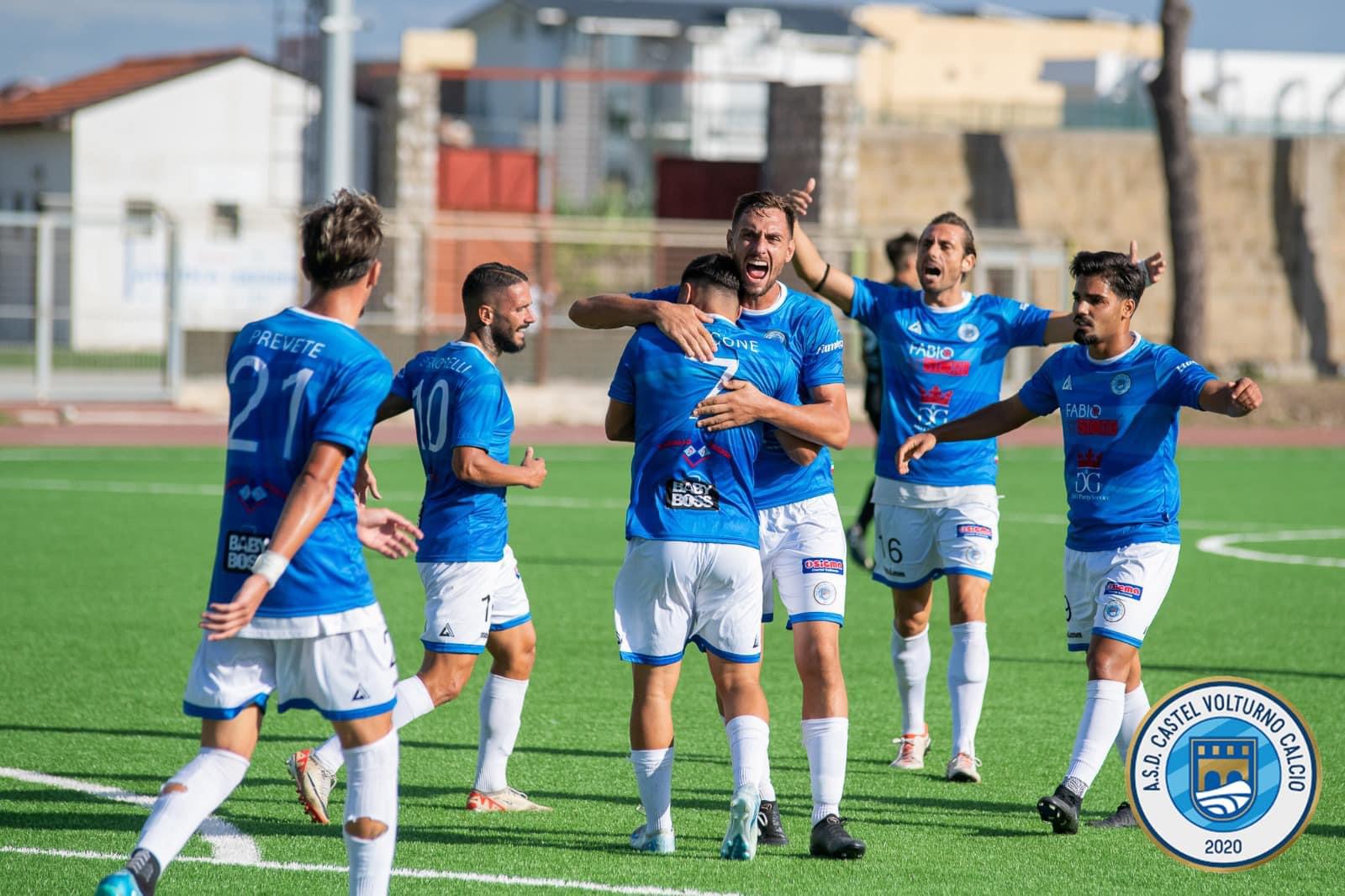 SENZA FRENI. Il Castel Volturno pensa in grande e liquida anche la Frattese