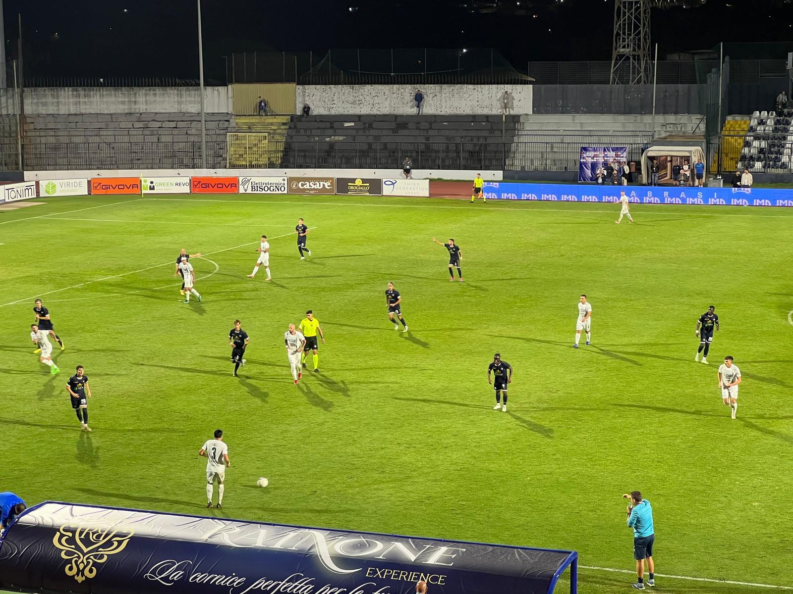 CLASSIFICA E RISULTATI SERIE C. Ad Avellino è finita la Pazienza. Primi punti per Altamura, il Monopoli espugna Cava