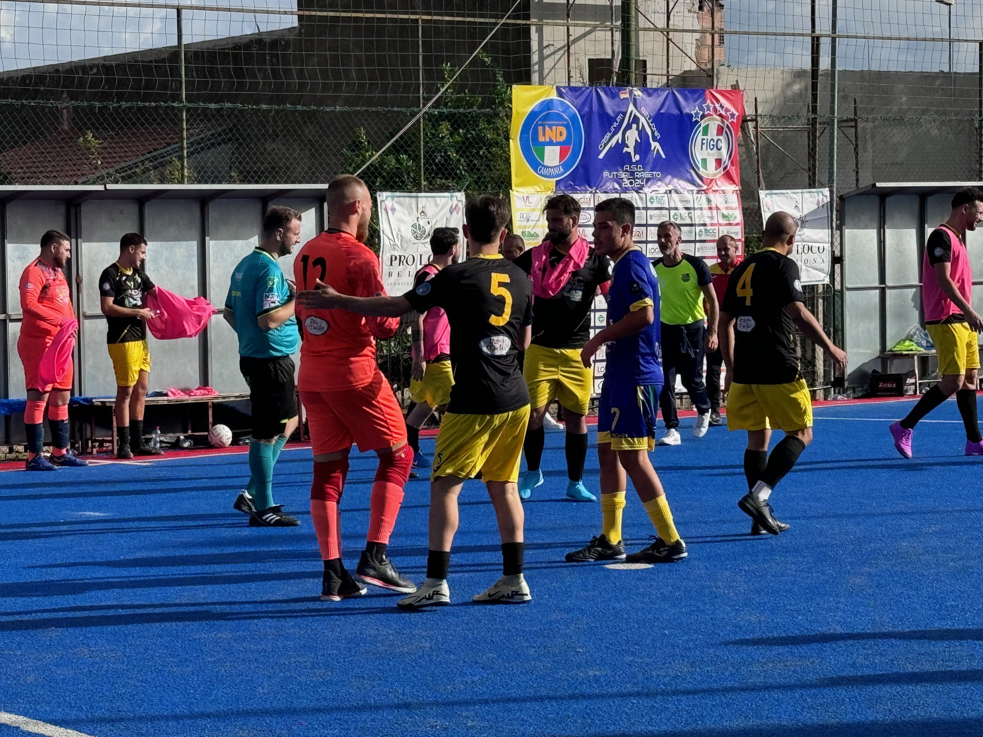 GOL E APPLAUSI. Casilinum e Olympus non si risparmiano nel derby d’esordio: a Bellona è festa giallorossa