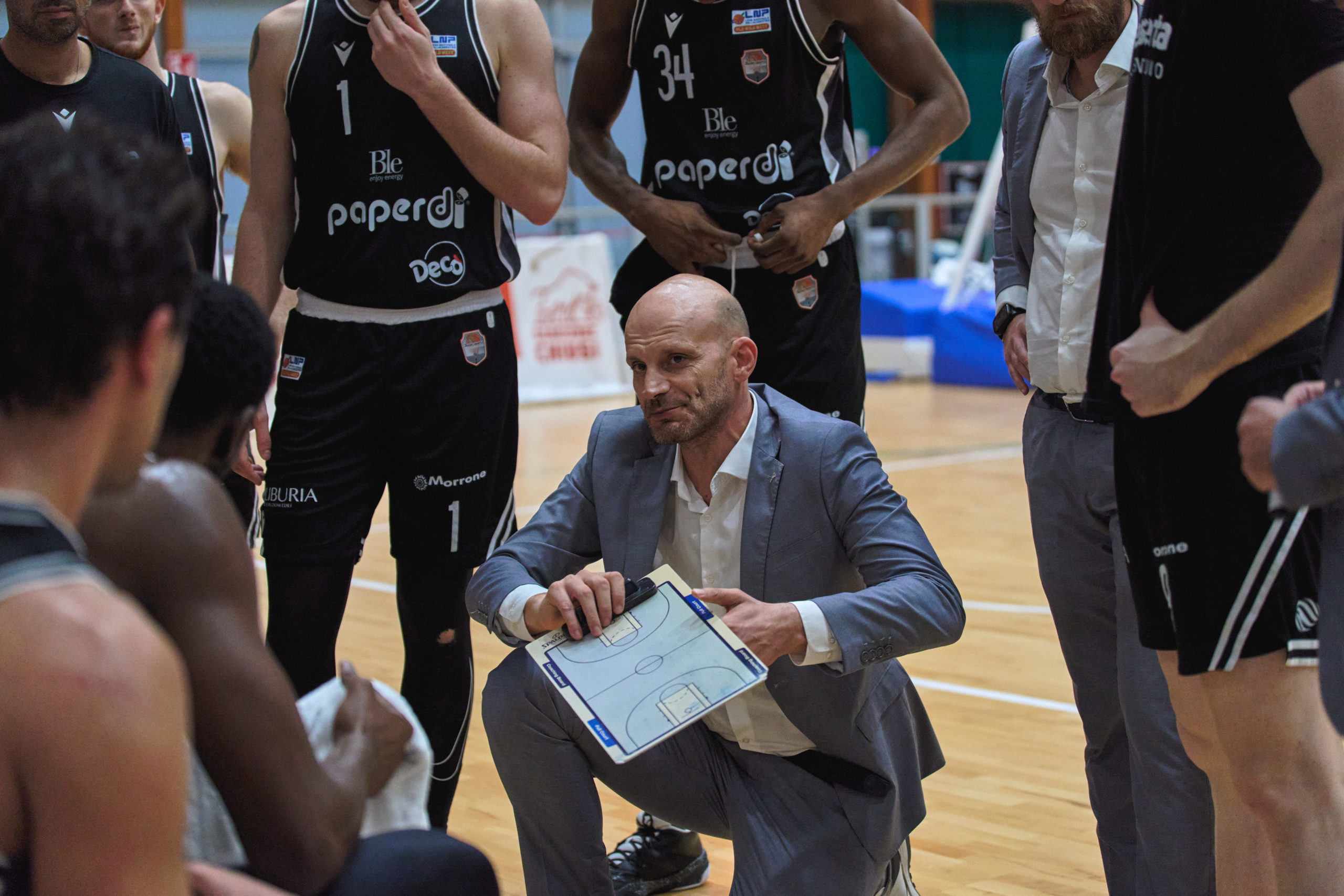 CASERTA DA INCUBO. Chiusi bombarda la Paperdì che rimedia una figuraccia. Bianconeri totalmente smarriti!