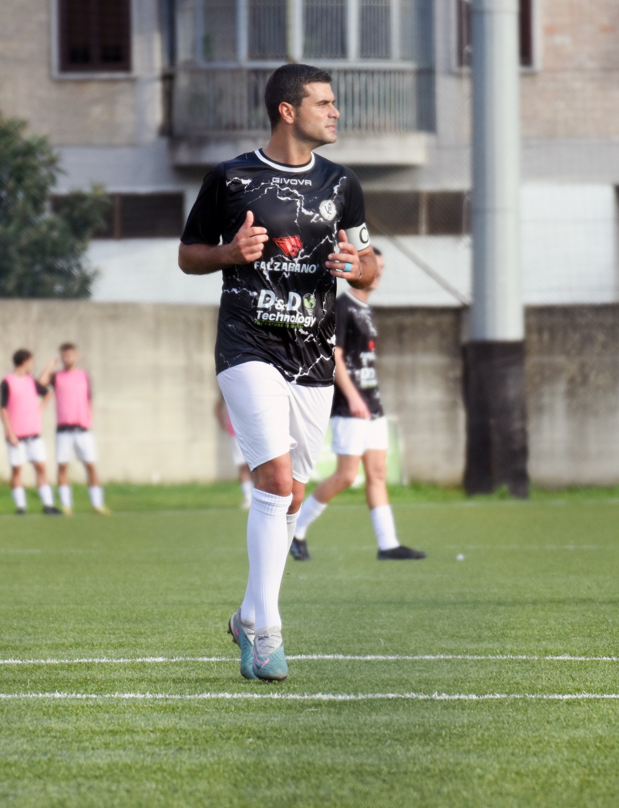 VIRTUS LIBURIA. Il capitano Petillo ” Contenti per il primato in classifica ma il nostro obiettivo rimane la salvezza”