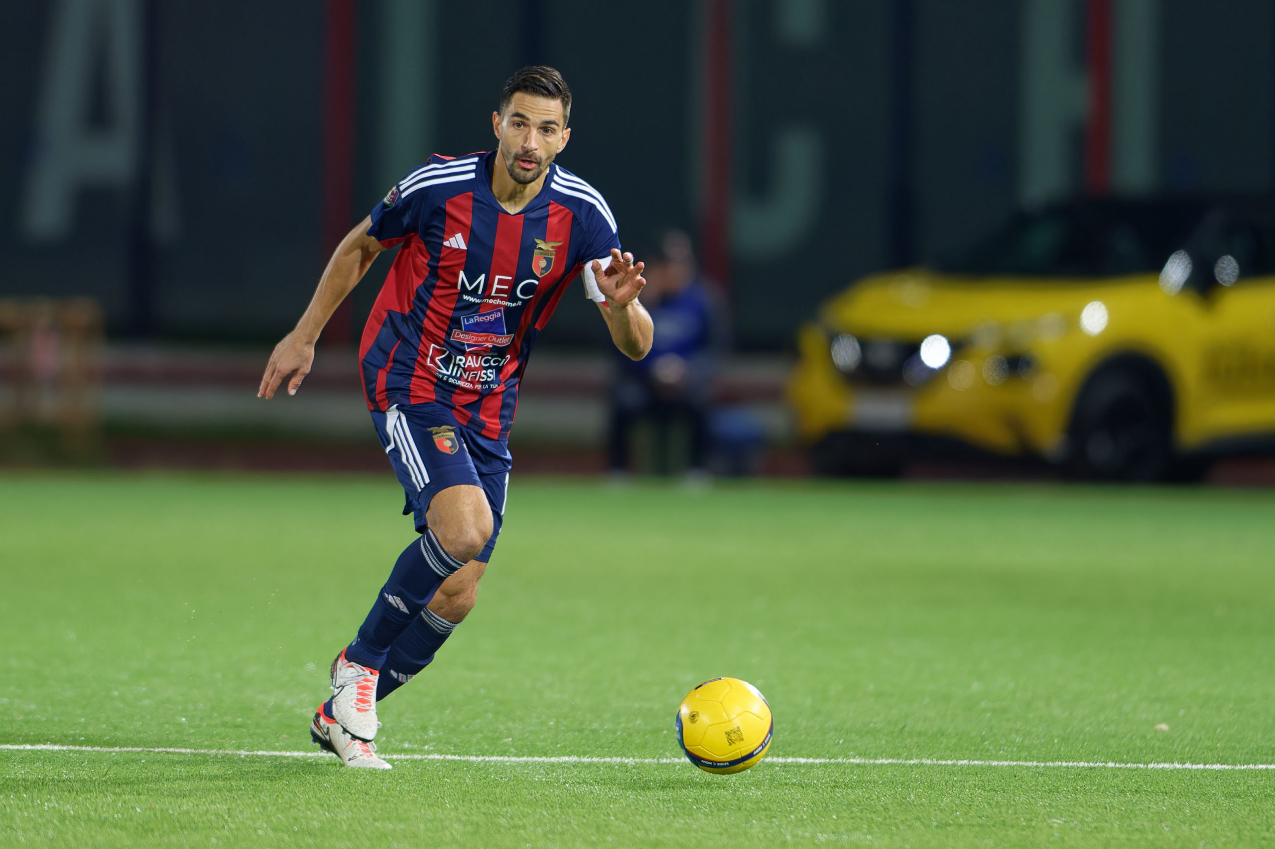 La Casertana non vince più, Bacchetti: “Commentiamo sempre le stesse cose ma bisogna essere fiduciosi. Ognuno può fare meglio”