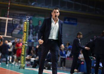 Per l’Evolution Aversa esame Cantù, coach Tomasello: “Ritroviamo subito il sorriso. Serve equilibrio non la perfezione”