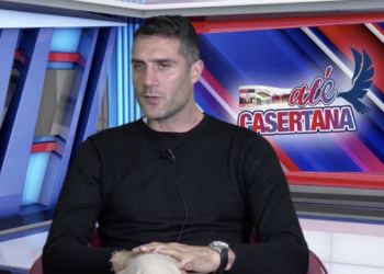 La Casertana nel limbo del girone C, bomber Iadaresta: “La salvezza non sarà un problema. Vano? Ogni allenatore deve fare le sue scelte…”