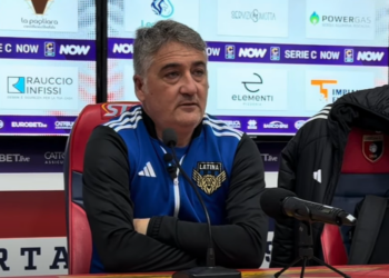 SALA STAMPA. Latina, Boscaglia: “Non abbiamo fatto palleggiare tanto la Casertana. Gli arbitri in C vanno aiutati”