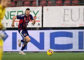 VINCE SENZA CONVINCERE. La Casertana ringrazia la giovane Turris e si prende i tre punti. Rileggi la nostra diretta