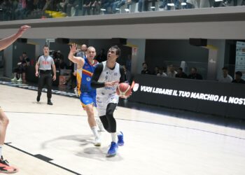 VIDEO. La Paperdì Caserta sfiora l’impresa e cede sul più bello alla Virtus Roma. Gli highlights della gara