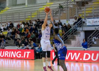 SECONDO KO DI FILA. Assenze pesantissime per la Paperdì Caserta, Latina ringrazia e si prende i due punti