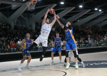 La Paperdì ci prova ma la Virtus Roma sbanca il ‘Palapiccolo’