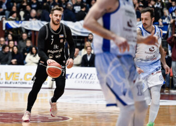 VIDEO. Paperdì Caserta bombardata da Livorno, la Juve torna a casa con un sono -17. Gli highlihts della gara