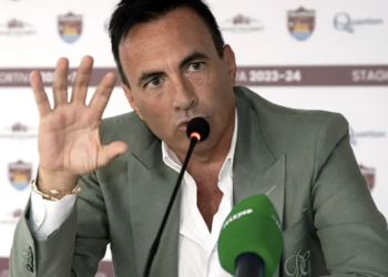 ALTRO SHOW. Il Trapani perde in casa il derby, Antonini cambia l’ennesimo allenatore e attacca: “Di questo passo lotteremo con la Casertana…”